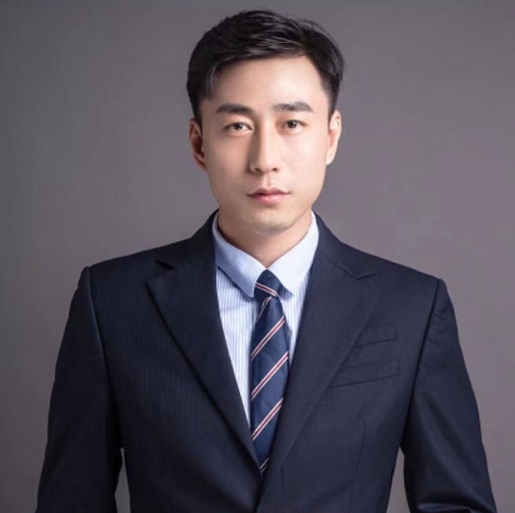 徐冠宏 品牌视觉系统总监